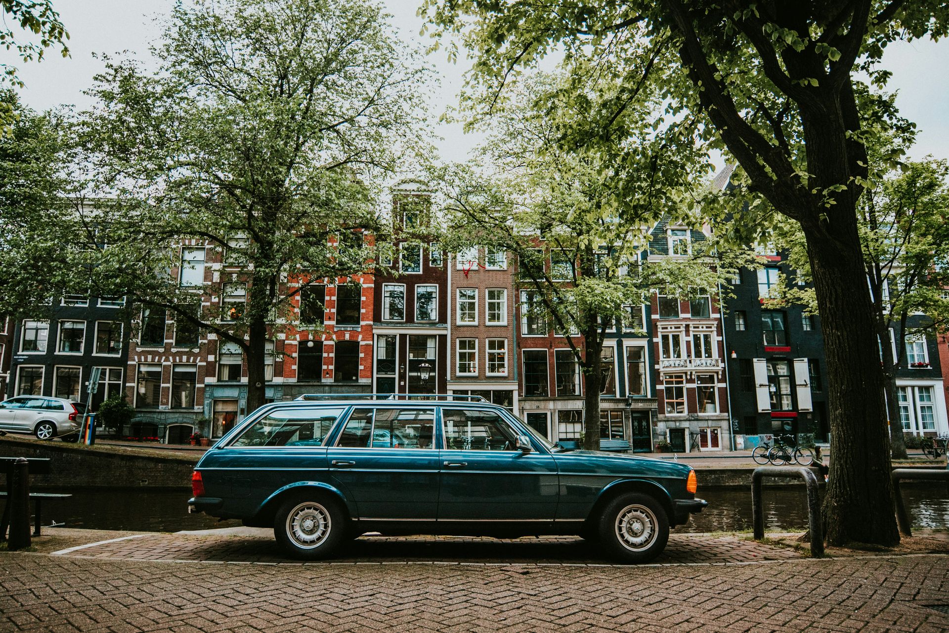 blue station wagon